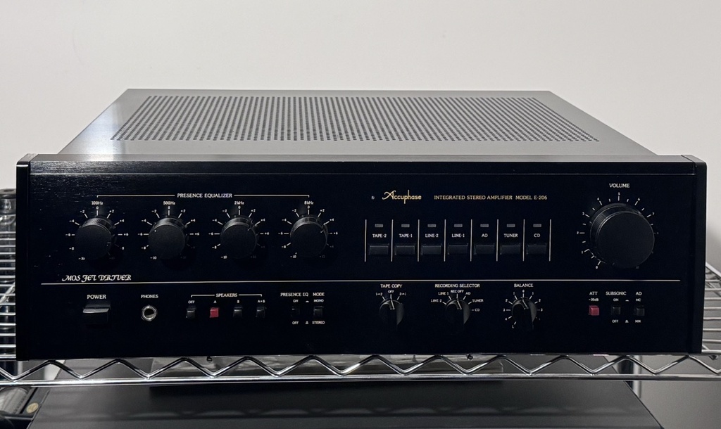Ampli Accuphase E-206